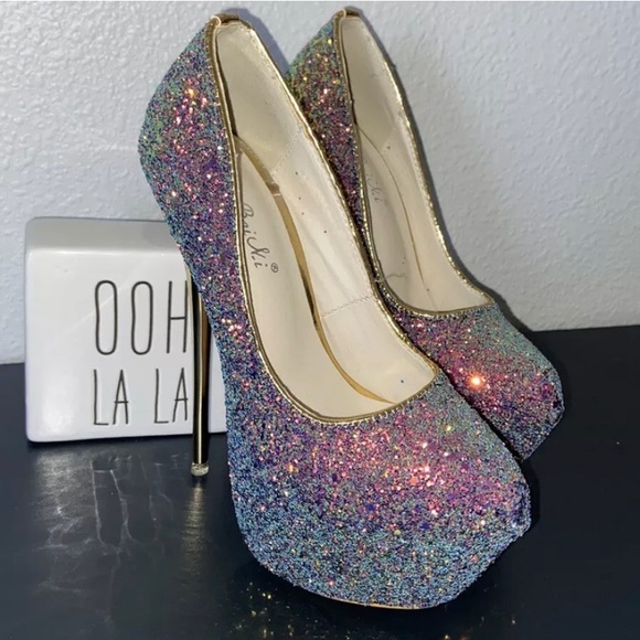 PINK Victoria's Secret Shoes - Silver heels model status